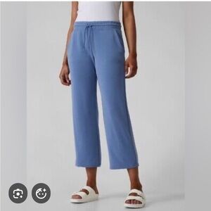 Athleta Seasoft Crop pant in MP